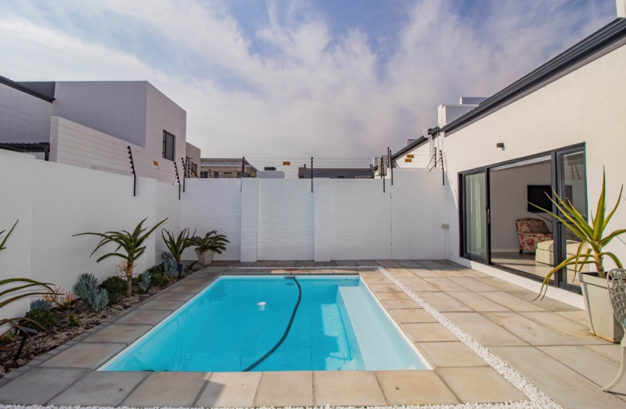 4 Bedroom Property for Sale in Sandown Western Cape